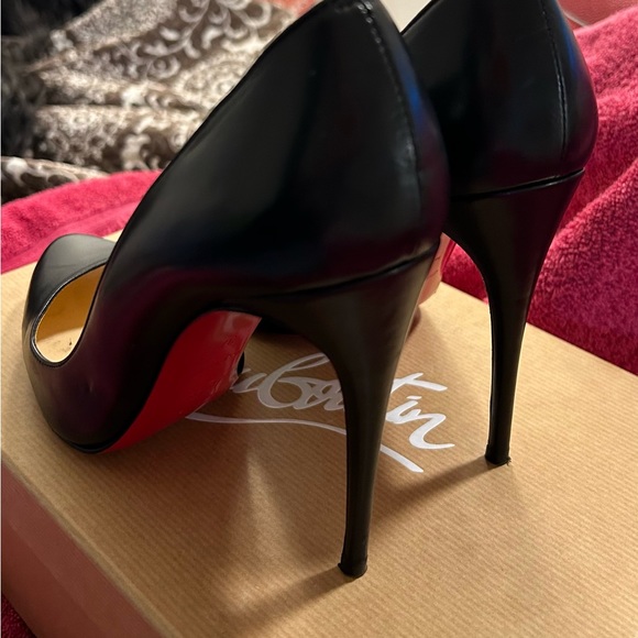 Black leather Christian Louboutin 4” heels. - Picture 6 of 11
